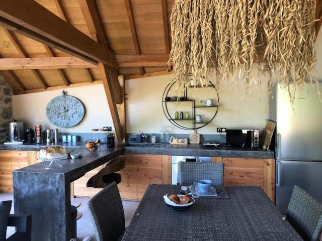 Agreable Chambre D Hote Avec Piscine Et Jacuzzi Thégra Εξωτερικό φωτογραφία